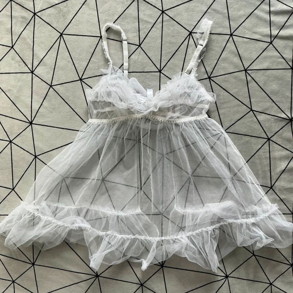 Victoria's Secret I do white mesh babydoll, size S